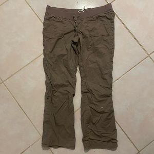 Old navy cago pants